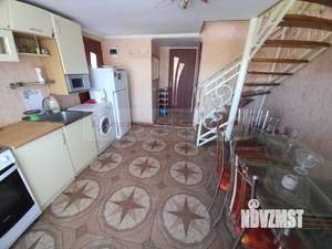 Дом 100м², 2-этажный, на длительный срок,