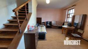 Дом 100м², 2-этажный, на длительный срок,