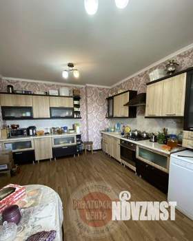 Дом 212м², 2-этажный, участок 15 сот.