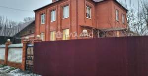 Дом 282м², 3-этажный, участок 1070 сот.