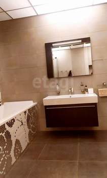 Дом 432м², 3-этажный, участок 15 сот.