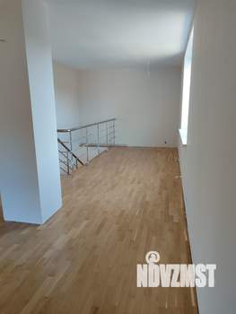 Дом 200м², 2-этажный, участок 25 сот.