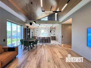 Дом 247м², 2-этажный, участок 15 сот.