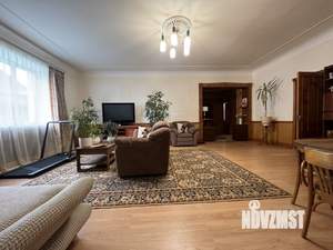 Дом 276м², 1-этажный, участок 9 сот.