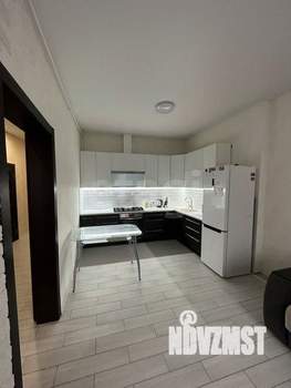 Дом 137м², 2-этажный, участок 6 сот.