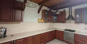 Дом 226м², 2-этажный, участок 9 сот.