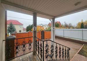 Дом 164м², 2-этажный, участок 6 сот.