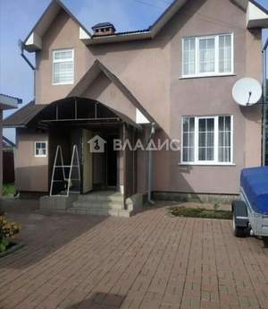 Дом 132м², 2-этажный, участок 8 сот.