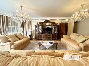 Дом 420м², 3-этажный, участок 12 сот.