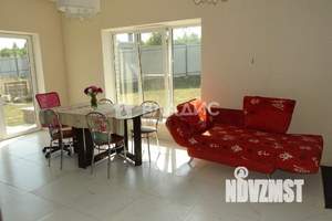 Дом 201м², 2-этажный, участок 8 сот.