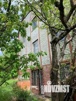 Дом 193м², 3-этажный, участок 15 сот.