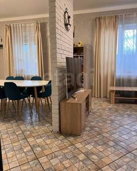 Дом 252м², 2-этажный, участок 10 сот.