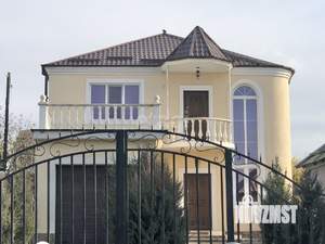 Дом 208м², 2-этажный, участок 6 сот.