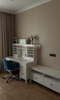 Дом 247м², 2-этажный, участок 15 сот.