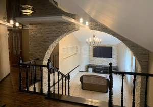 Дом 490м², 3-этажный, участок 50 сот.