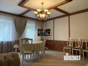 Дом 490м², 3-этажный, участок 50 сот.