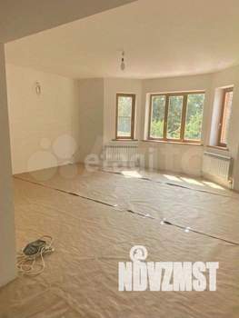 Дом 417м², 3-этажный, участок 20 сот.