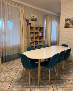 Дом 252м², 2-этажный, участок 10 сот.