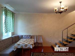 Дом 105м², 3-этажный, участок 10 сот.