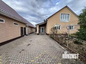 Дом 200м², 2-этажный, участок 15 сот.