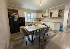 Дом 162м², 2-этажный, участок 25 сот.