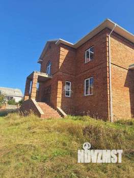 Коттедж 470м², 2-этажный, участок 25 сот.