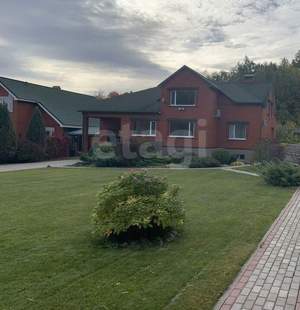 Дом 490м², 3-этажный, участок 50 сот.