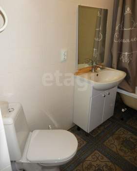 Дом 596м², 3-этажный, участок 6 сот.