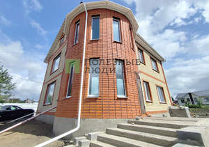 Дом 198м², 2-этажный, участок 15 сот.