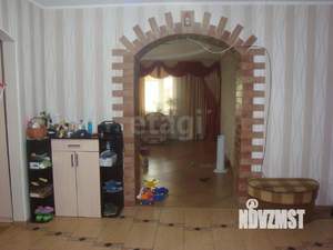 Дом 232м², 3-этажный, участок 15 сот.