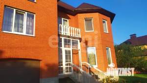 Дом 309м², 2-этажный, участок 15 сот.