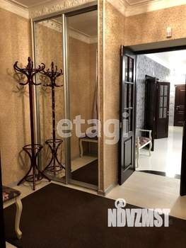 Дом 323м², 2-этажный, участок 11 сот.