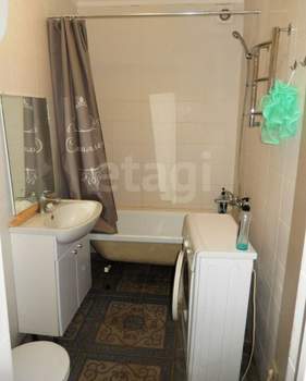 Дом 596м², 3-этажный, участок 6 сот.