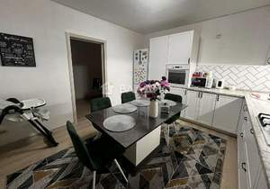 Дом 87м², 2-этажный, участок 6 сот.