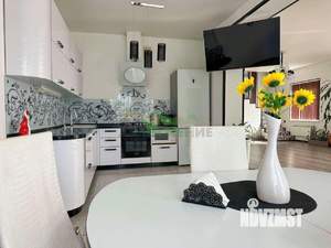 Дом 169м², 2-этажный, участок 8 сот.