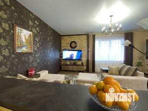 Дом 280м², 2-этажный, участок 11 сот.