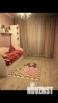 Таунхаус 90м², 3-этажный, на длительный срок, 