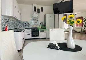 Дом 170м&sup2;, 2-этажный, на длительный срок, 