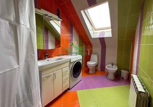 Дом 170м&sup2;, 2-этажный, на длительный срок, 