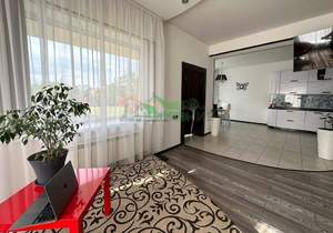 Дом 170м&sup2;, 2-этажный, на длительный срок, 