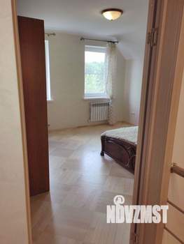 Дом 105м&sup2;, 2-этажный, участок 10 сот.  