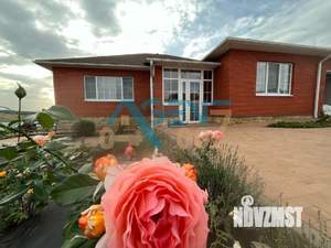 Дом 180м&sup2;, 1-этажный, участок 15 сот.  