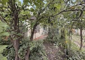 Дом 10м&sup2;, 2-этажный, участок 6 сот.  