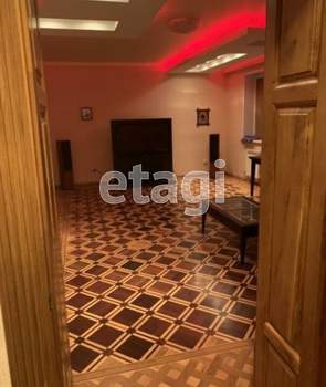 Дом 182м&sup2;, 2-этажный, участок 9 сот.  