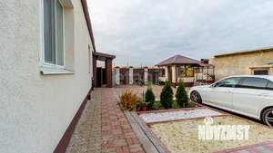 Дом 220м², 2-этажный, участок 15 сот.  