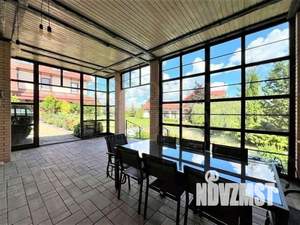 Дом 1100м&sup2;, 4-этажный, участок 80 сот.  