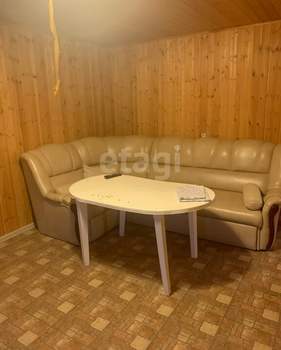 Дом 200м&sup2;, 3-этажный, участок 10 сот.  