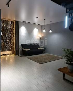 Дом 175м&sup2;, 2-этажный, участок 15 сот.  