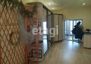 Дом 500м&sup2;, 2-этажный, участок 30 сот.  