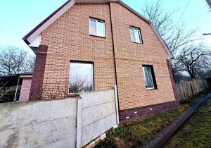 Дом 145м&sup2;, 2-этажный, участок 2 сот.  